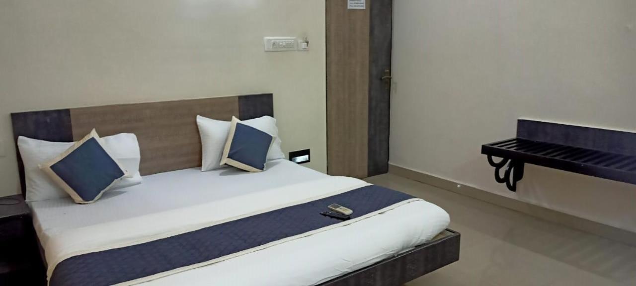 Chennai Guest House ภายนอก รูปภาพ