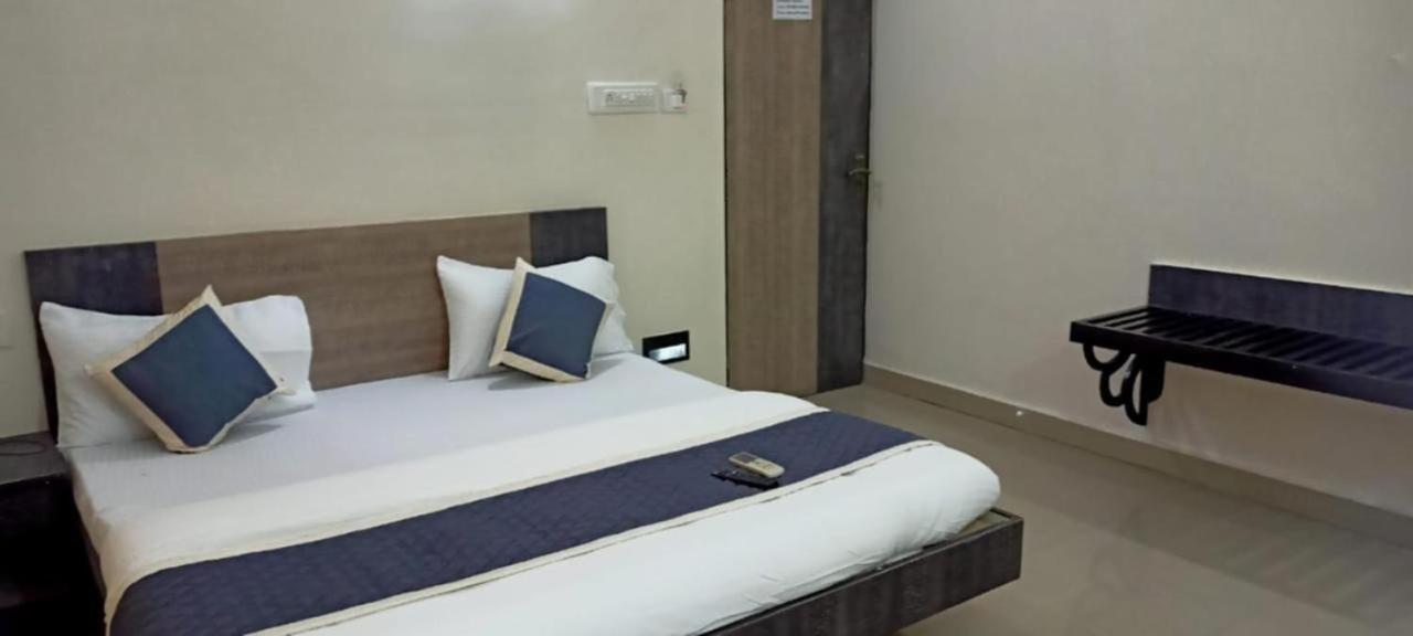 Chennai Guest House ภายนอก รูปภาพ